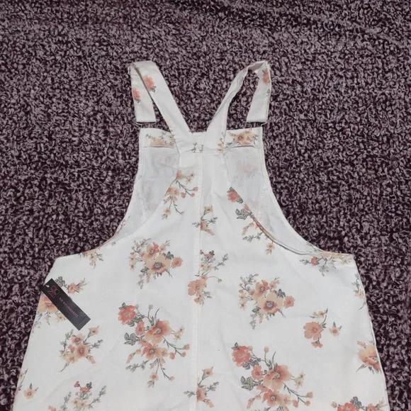 No Boundaries Girl's Juniors' Pinafore Dress - Picture 3 of 6